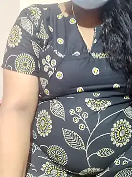 Snapshot of tamilkavitha123 chatting on June 2026 03:25:01 PM tamilkavitha123 online show from June 2026 03:25:01 PM