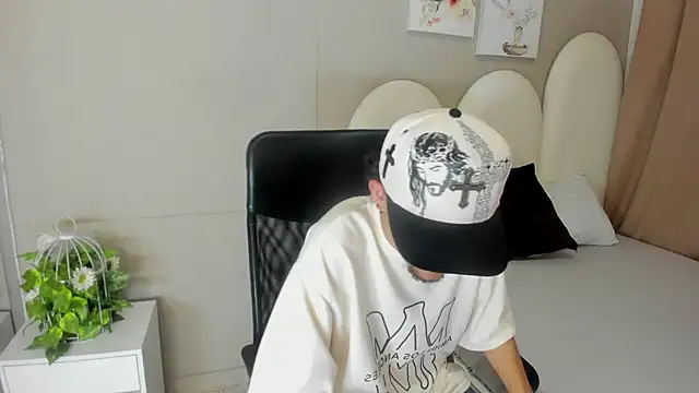jake miller   online show from May 2026 07:19:01 PM