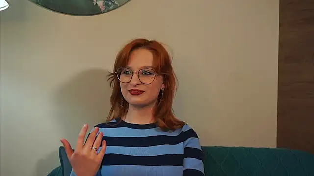 LeisleyMoll online show from May 2026 11:15:02 AM