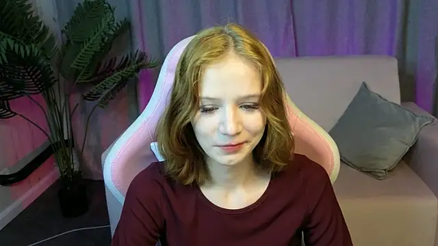Snapshot of AliceJohansone chatting on July 2026 01:56:02 AM AliceJohansone online show from July 2026 01:56:02 AM