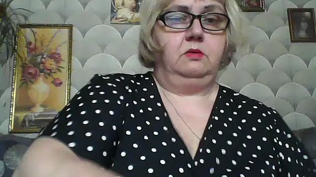 MarinaFarina53 online show from June 2026 12:19:02 PM