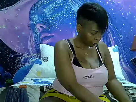 Snapshot of BlackBeautyJuXx chatting on June 2026 04:00:01 PM BlackBeautyJuXx online show from June 2026 04:00:01 PM