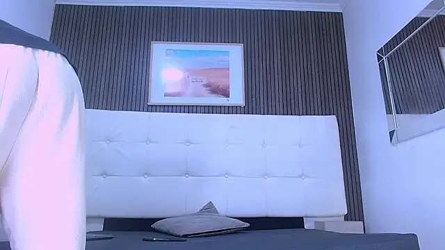 Dilan Hall online show from June 2026 03:40:01 PM