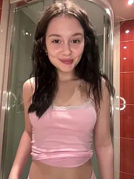 EvaHearts online show from May 2026 11:14:02 PM