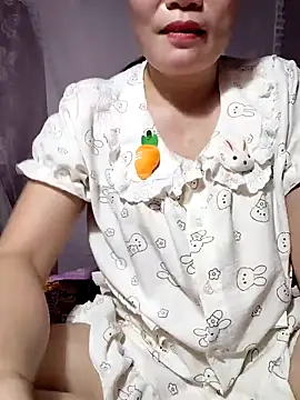 Snapshot of -Trici- chatting on June 2026 02:08:01 PM -Trici- online show from June 2026 02:08:01 PM