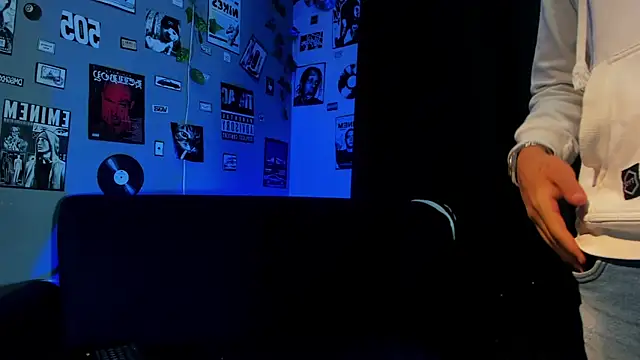  maximo 1 online show from May 2026 11:28:01 AM