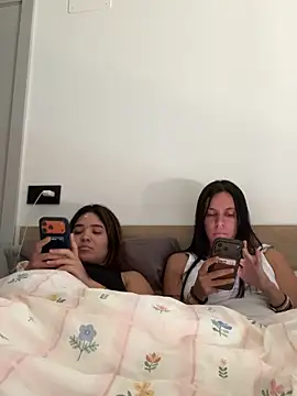 daniniescobar online show from May 2026 02:47:01 PM