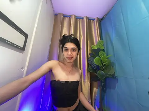 Snapshot of RoseAmarie chatting on July 2026 01:10:02 PM RoseAmarie online show from July 2026 01:10:02 PM