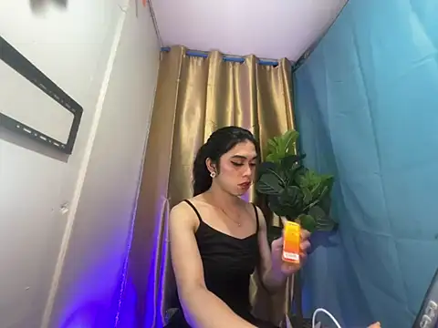 Snapshot of RoseAmarie chatting on July 2026 05:01:02 PM RoseAmarie online show from July 2026 05:01:02 PM