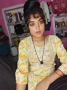 Snapshot of Mahi_Love0143 chatting on August 2026 04:15:02 AM Mahi Love0143 online show from August 2026 04:15:02 AM