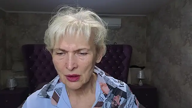 Nia Natur online show from May 2026 05:14:02 AM