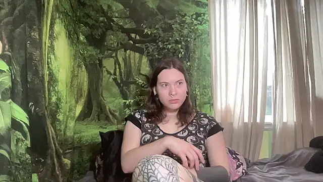 mo0ngoddess online show from March 2025 01:19:01 AM