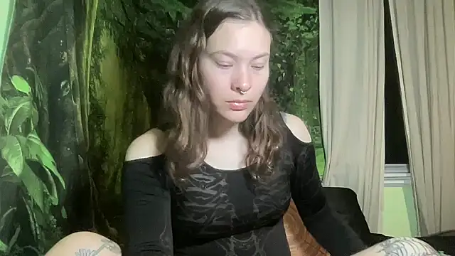 mo0ngoddess online show from October 2025 01:51:02 AM