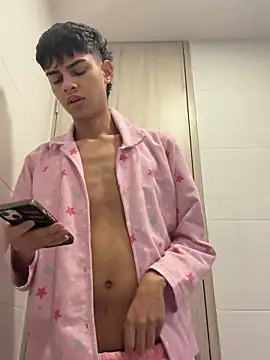 GhostBoyX66 online show from May 2026 06:10:02 AM