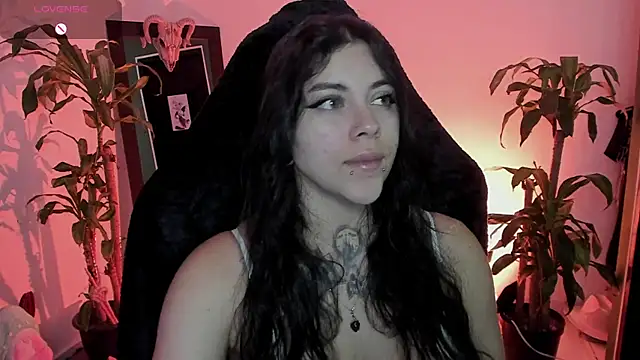 Snapshot of MissCharlottte_18 chatting on July 2026 04:06:02 AM MissCharlottte 18 online show from July 2026 04:06:02 AM