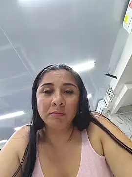 Snapshot of noemy-25 chatting on June 2026 07:38:02 PM noemy-25 online show from June 2026 07:38:02 PM