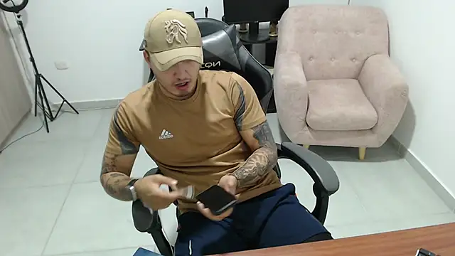 Thiago 420 online show from June 2026 11:18:02 PM