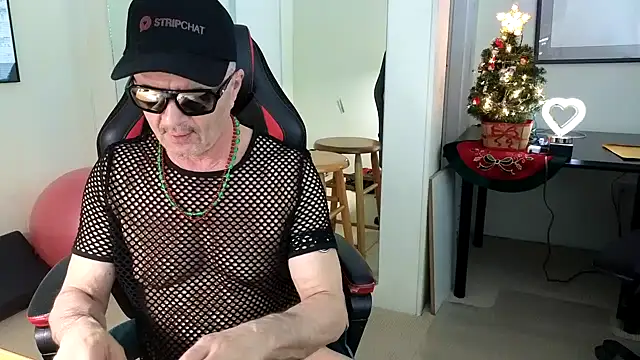 hotdadbod online show from December 2024 08:43:01 PM