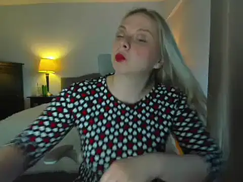 Snapshot of Laviora chatting on May 2026 02:29:02 AM Laviora online show from May 2026 02:29:02 AM