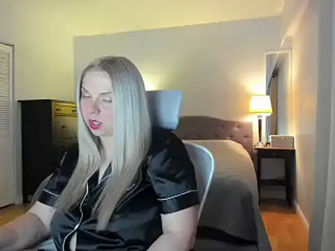 Snapshot of Laviora chatting on June 2026 05:51:02 AM Laviora online show from June 2026 05:51:02 AM
