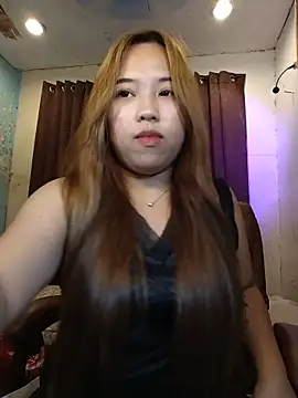 Snapshot of Anne_licous chatting on May 2026 06:03:02 PM Anne licous online show from May 2026 06:03:02 PM