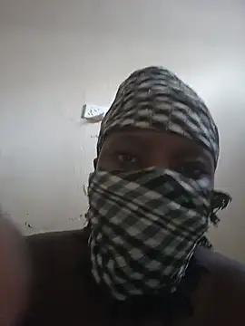 Snapshot of HlamiLuenel chatting on June 2026 08:06:01 AM HlamiLuenel online show from June 2026 08:06:01 AM