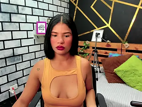 Snapshot of mimi_keene chatting on May 2026 01:29:02 PM mimi keene online show from May 2026 01:29:02 PM