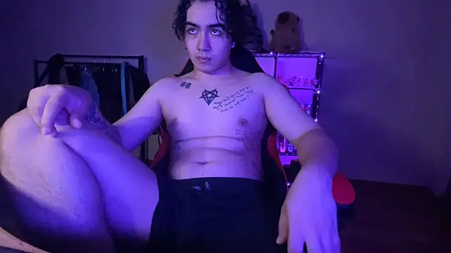 Snapshot of _ELIGOS_ chatting on July 2026 07:40:02 PM ELIGOS online show from July 2026 07:40:02 PM