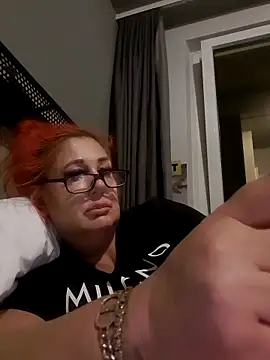Snapshot of AshleyGinger__ chatting on June 2026 09:17:02 PM AshleyGinger online show from June 2026 09:17:02 PM