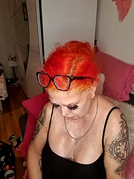 Snapshot of AshleyGinger__ chatting on June 2026 07:38:02 PM AshleyGinger online show from June 2026 07:38:02 PM