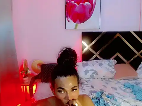 Snapshot of dani_exmixt chatting on May 2026 03:19:02 PM dani exmixt online show from May 2026 03:19:02 PM
