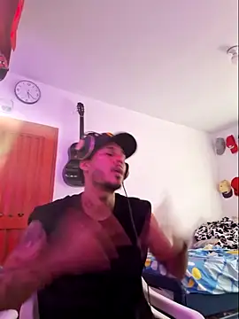 boyzac  online show from May 2026 07:55:02 PM