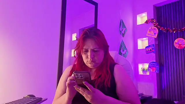 Snapshot of RouseWright chatting on June 2026 09:14:02 AM RouseWright online show from June 2026 09:14:02 AM