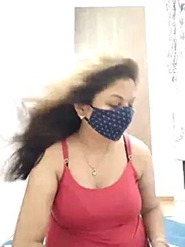 Snapshot of hot_kiran2000 chatting on June 2026 01:03:01 PM hot kiran2000 online show from June 2026 01:03:01 PM