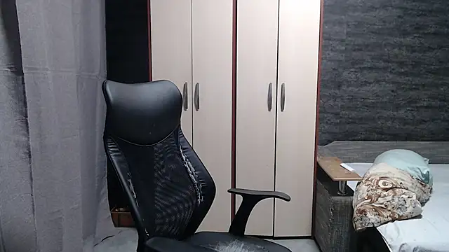 arthur   king online show from June 2026 12:06:01 PM