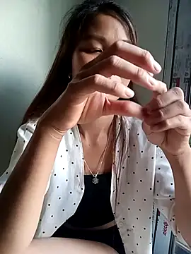 Snapshot of Suly-sweet chatting on May 2026 11:18:01 AM Suly-sweet online show from May 2026 11:18:01 AM