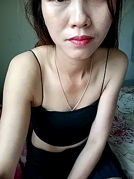 Snapshot of Suly-sweet chatting on June 2026 12:32:02 AM Suly-sweet online show from June 2026 12:32:02 AM