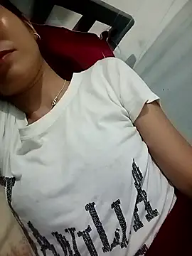 Snapshot of Suly-sweet chatting on June 2026 02:04:01 PM Suly-sweet online show from June 2026 02:04:01 PM