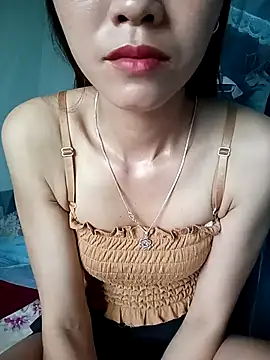 Snapshot of Suly-sweet chatting on June 2026 12:33:01 AM Suly-sweet online show from June 2026 12:33:01 AM