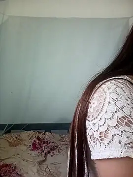 Snapshot of Suly-sweet chatting on July 2026 11:48:01 PM Suly-sweet online show from July 2026 11:48:01 PM