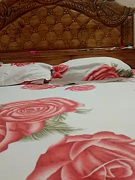 Hotsanvi-97 online show from August 2026 05:37:02 PM
