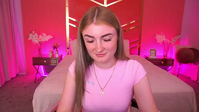 Lolly Rosee online show from May 2026 01:39:01 PM