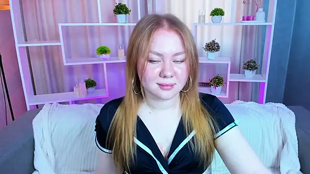 Snapshot of AlexaaBee chatting on May 2026 08:11:02 AM AlexaaBee online show from May 2026 08:11:02 AM