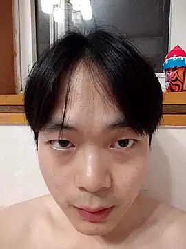 Auroraghost00 online show from May 2026 12:45:02 PM