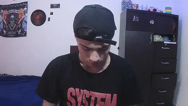 Snapshot of Fenix_hardcock chatting on June 2026 04:39:02 PM Fenix hardcock online show from June 2026 04:39:02 PM