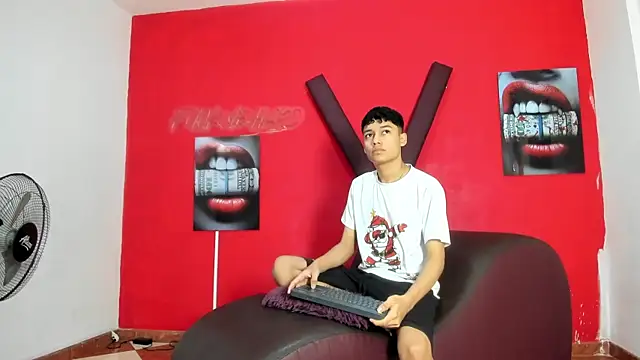 KING LOVERS1 online show from July 2026 03:07:01 PM
