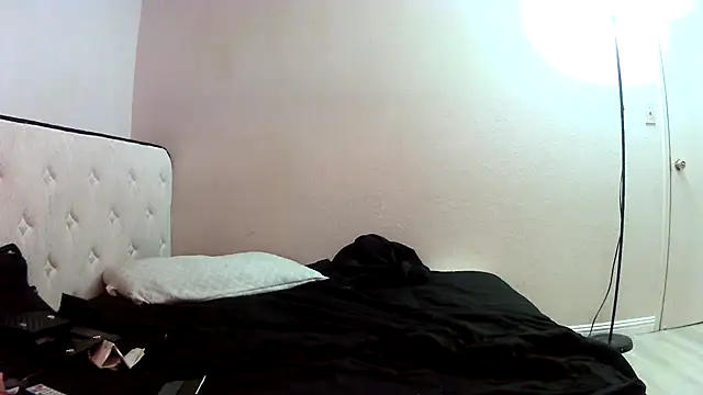 tsvickyyvee1990 online show from July 2026 04:17:02 AM