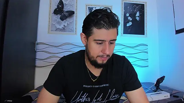 Snapshot of Ryan_evannss_ chatting on July 2026 12:22:02 PM Ryan evannss online show from July 2026 12:22:02 PM