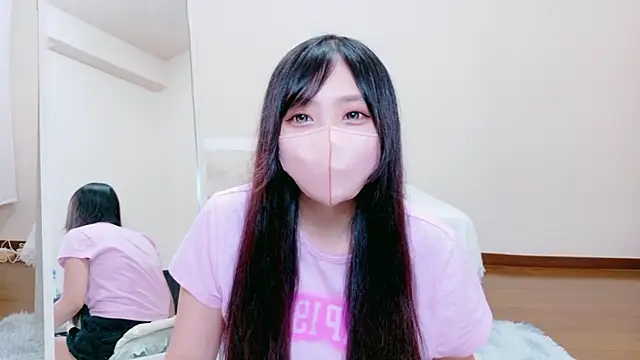 Runa-nn online show from June 2026 10:13:02 PM