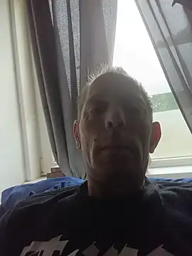 Snapshot of 040CamBoy040 chatting on May 2026 09:28:02 AM 040CamBoy040 online show from May 2026 09:28:02 AM